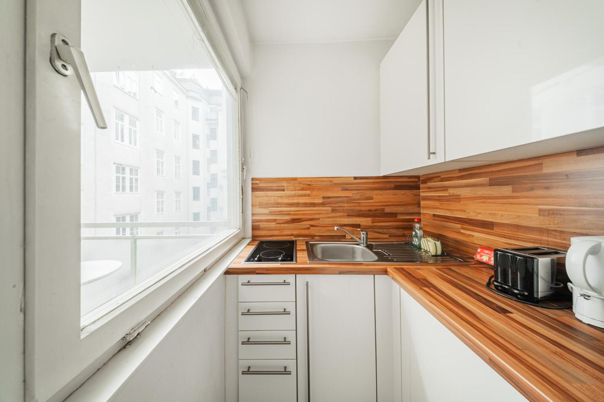 Studio Next To Karlskirche Vienna Room photo